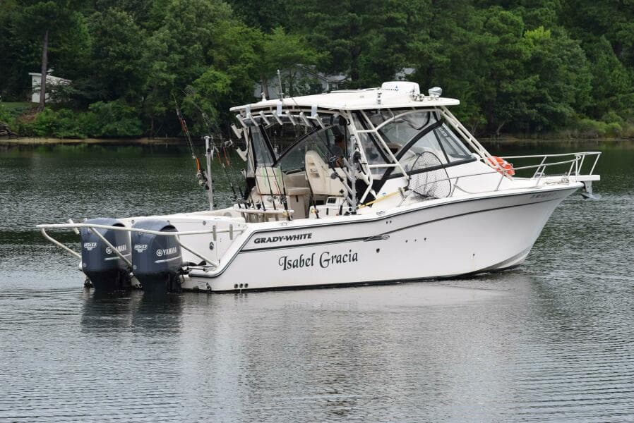 2016 Grady-White Express 330