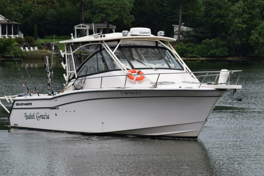 2016 Grady-White Express 330