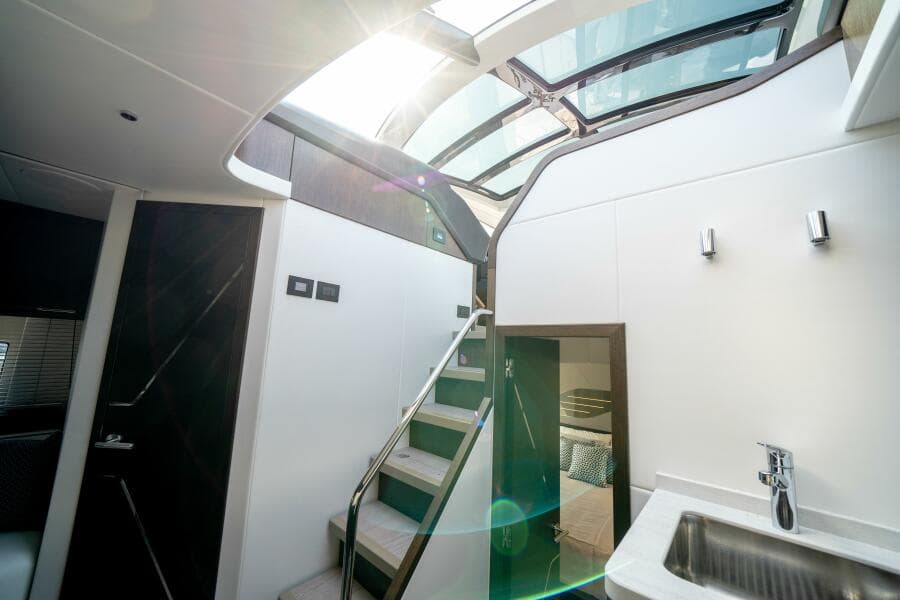 2022 Sunseeker 60 Predator EVO