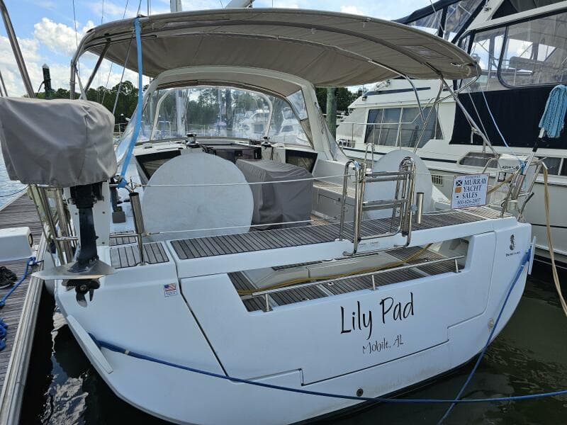 2017 Beneteau Oceanis 45 - Transom