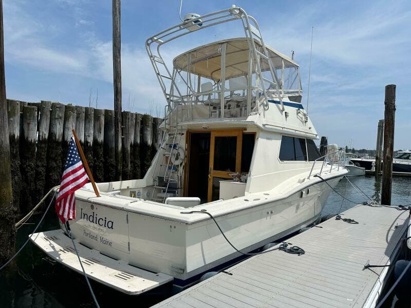 1985 Hatteras 36 Convertible
