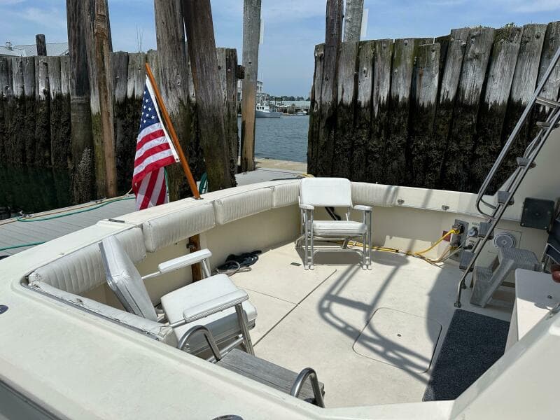 1985 Hatteras 36 Convertible