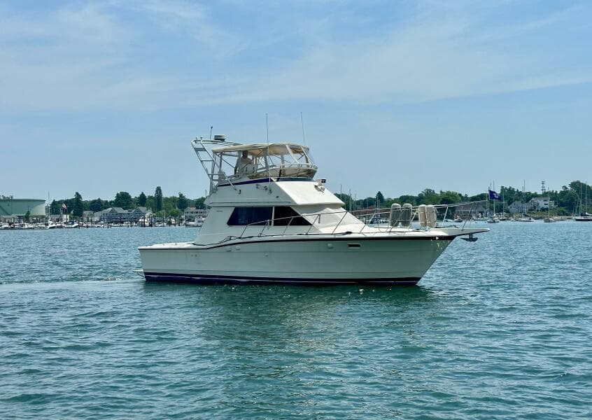 1985 Hatteras 36 Convertible