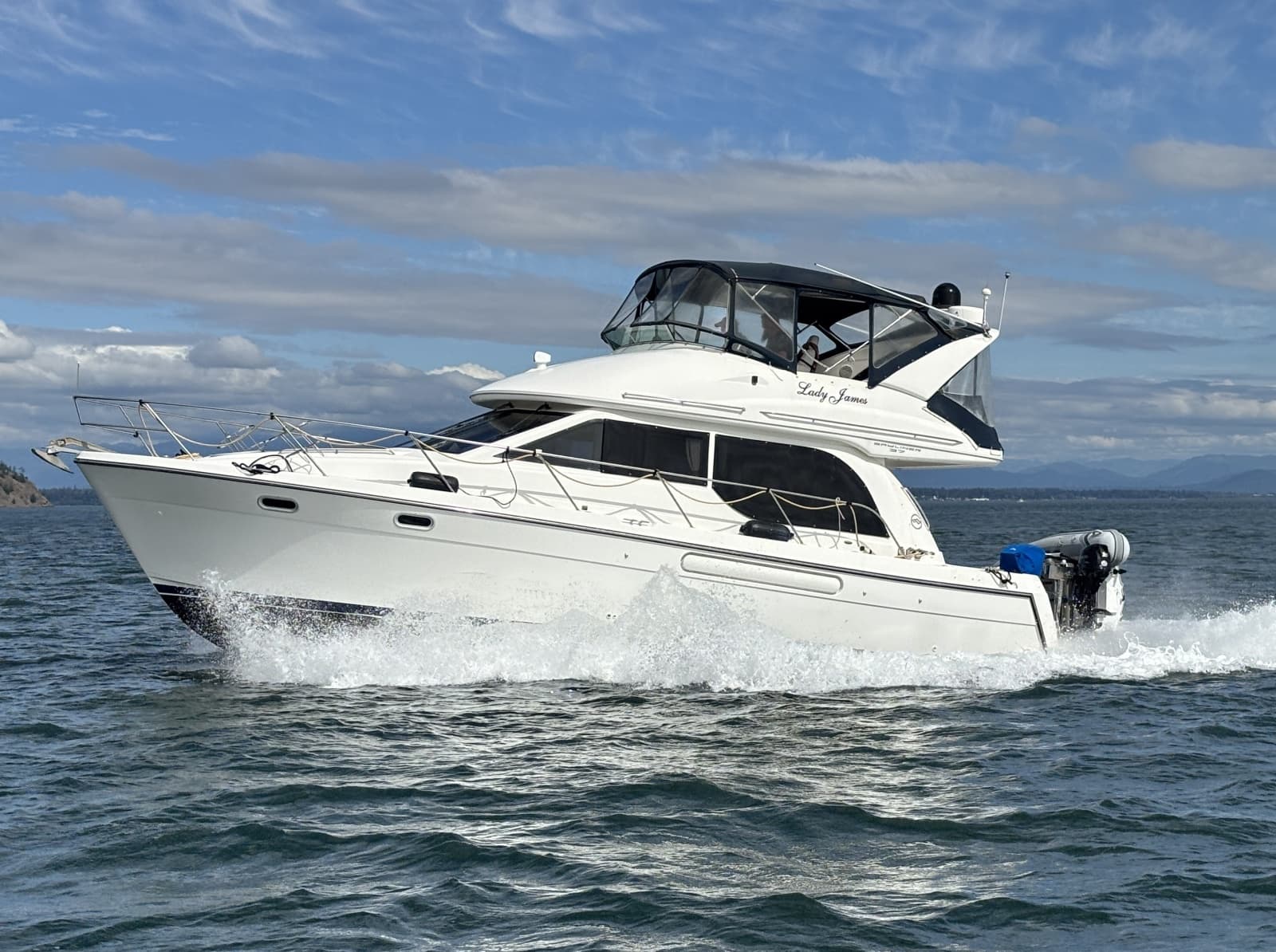 2000 Bayliner 3788 Command Bridge - Photo 1