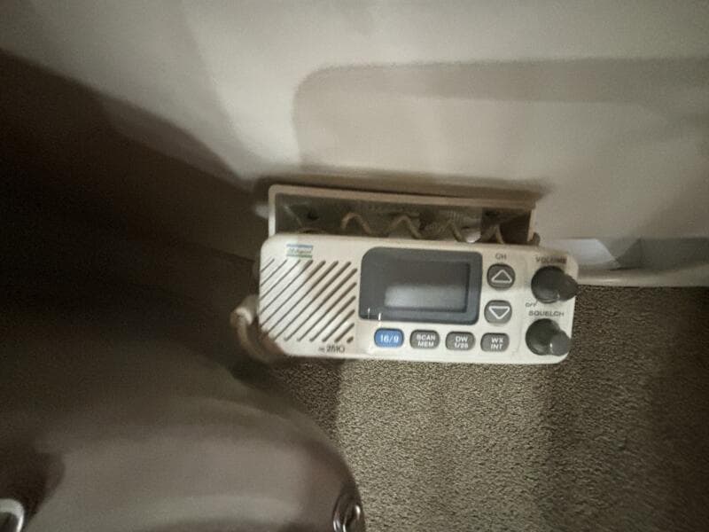 2000 Bayliner 3788 Command Bridge