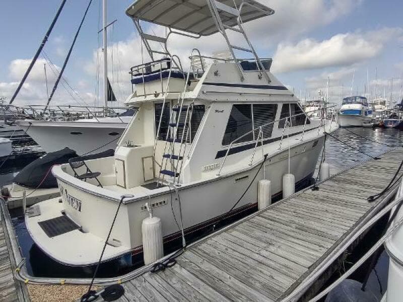 1988 Tollycraft 34 Sport Sedan