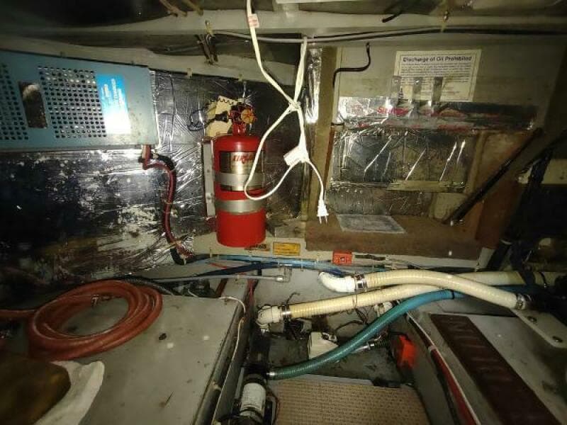 1988 Tollycraft 34 Sport Sedan