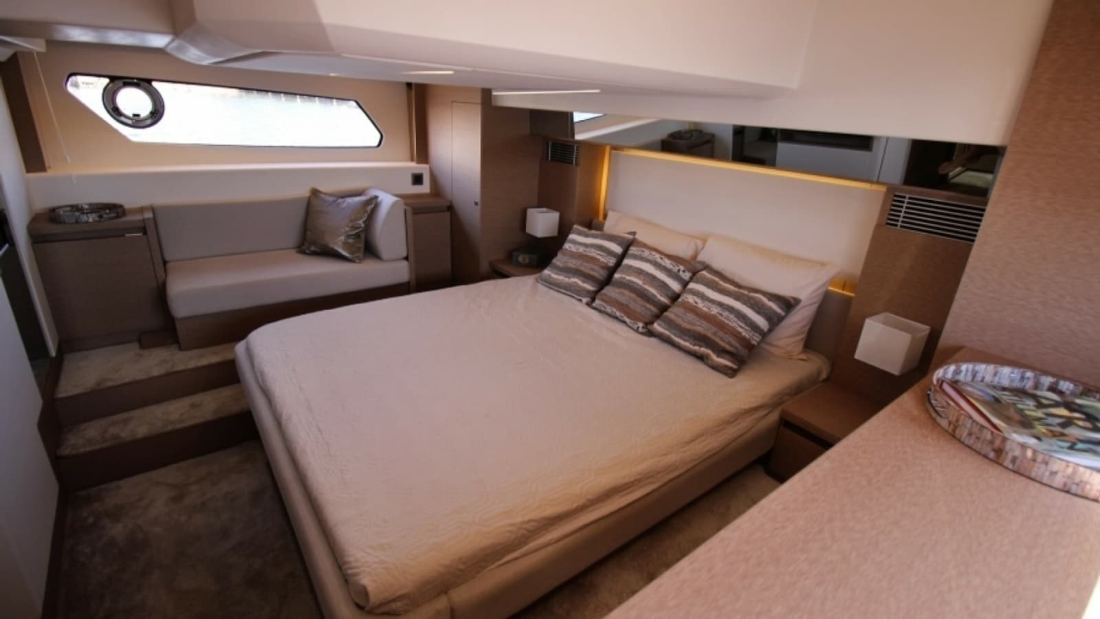 2018 Prestige 460 - Photo 3