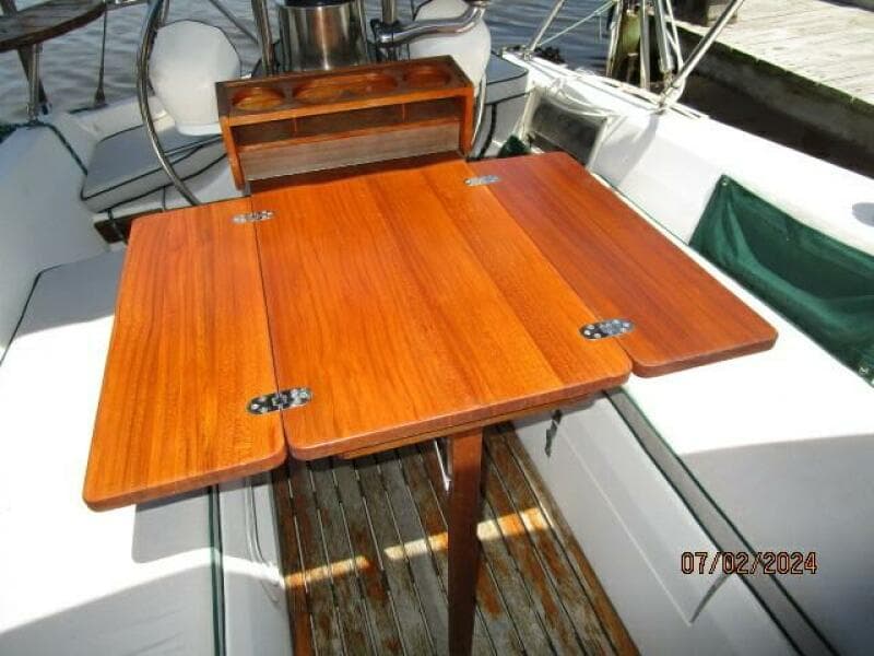 34' Catalina cockpit table