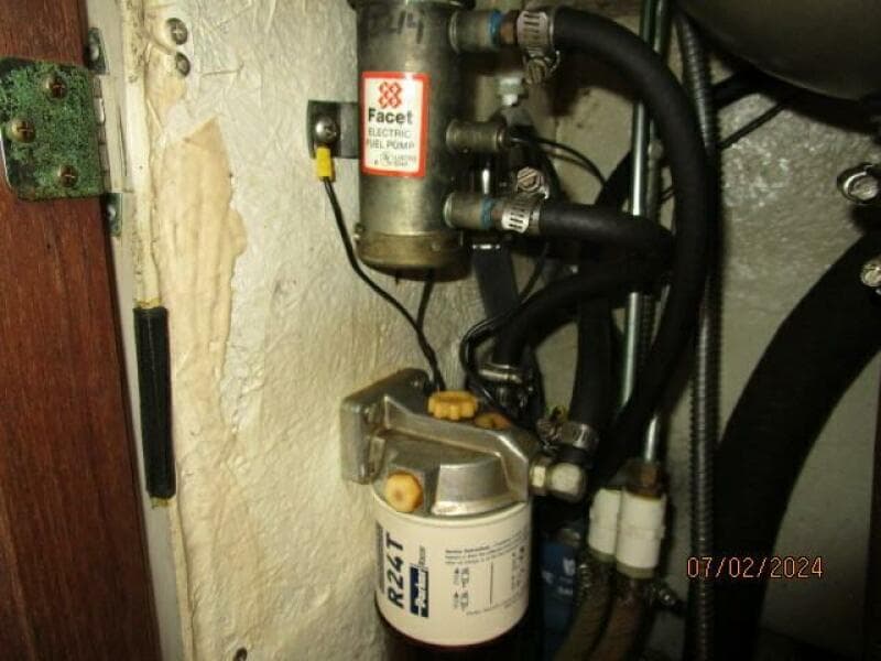 34' Catalina auxiliary Racor fuel filter