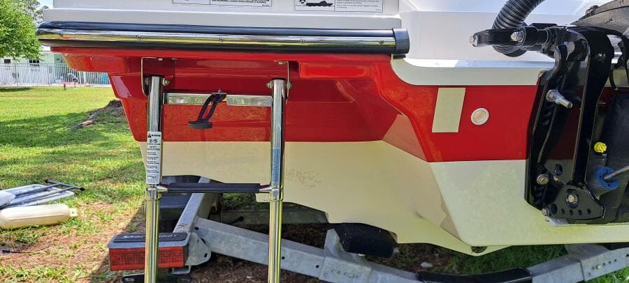 2019 Sea Ray SPX 230 OB