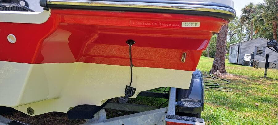 2019 Sea Ray SPX 230 OB