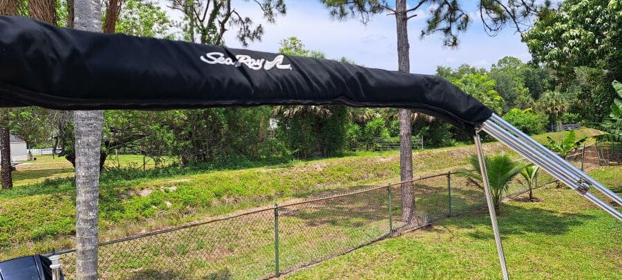 2019 Sea Ray SPX 230 OB