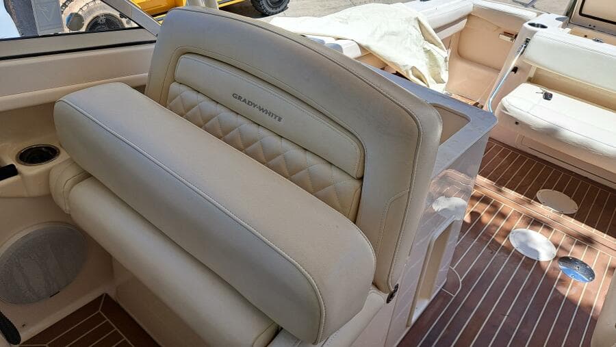 2018 Grady-White Freedom 285