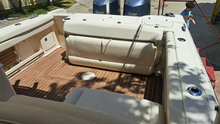 2018 Grady-White Freedom 285