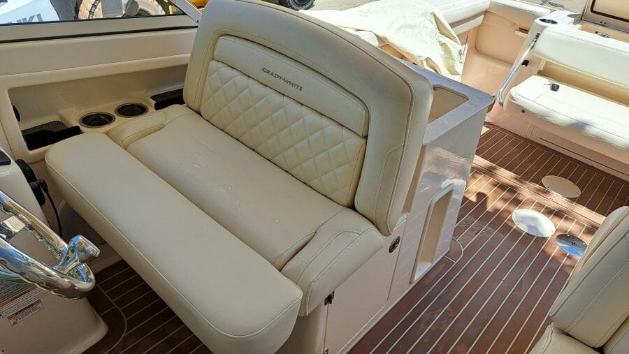 2018 Grady-White Freedom 285