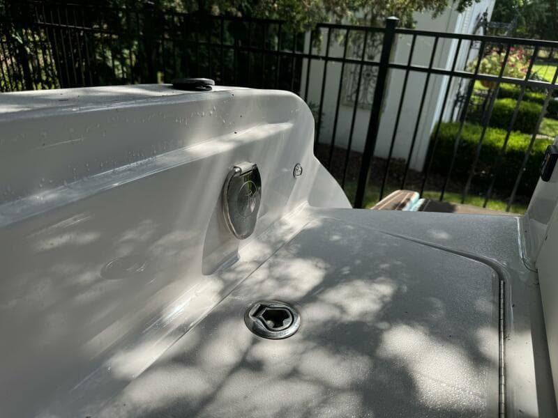 2019 Four Winns H230