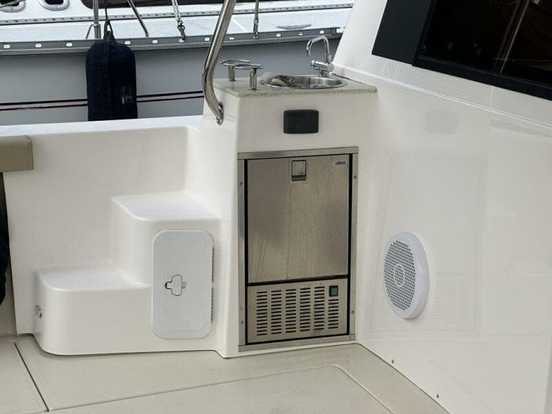 2020 Ranger Tugs R41CB