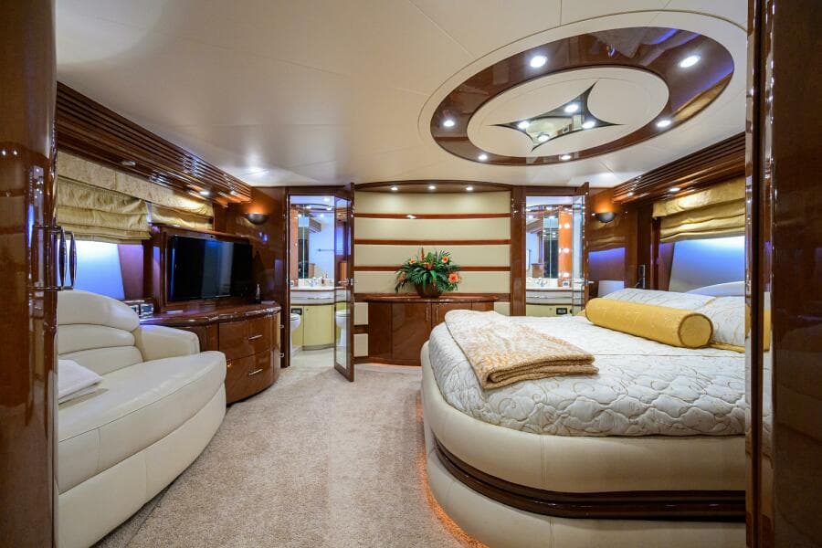 2005 Marquis 65 Motor Yacht