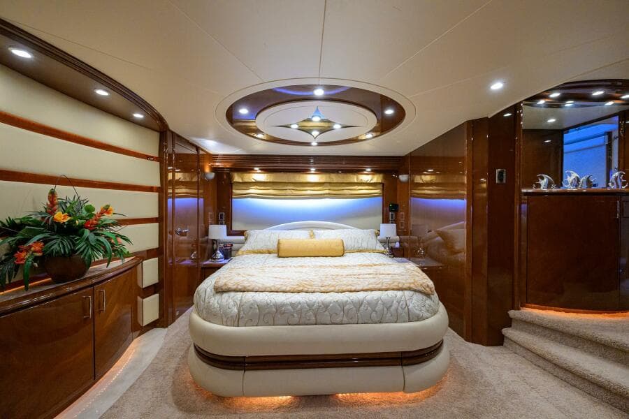2005 Marquis 65 Motor Yacht