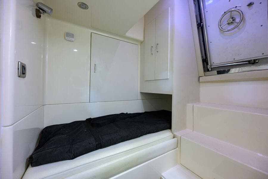 2005 Marquis 65 Motor Yacht