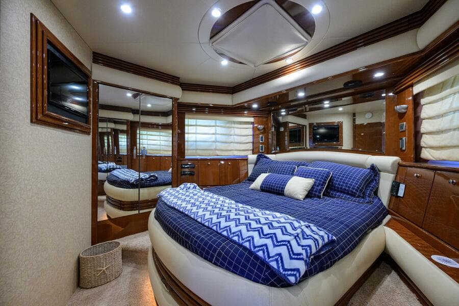 2005 Marquis 65 Motor Yacht