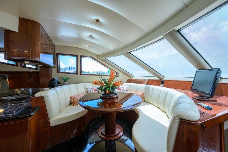 2005 Marquis 65 Motor Yacht