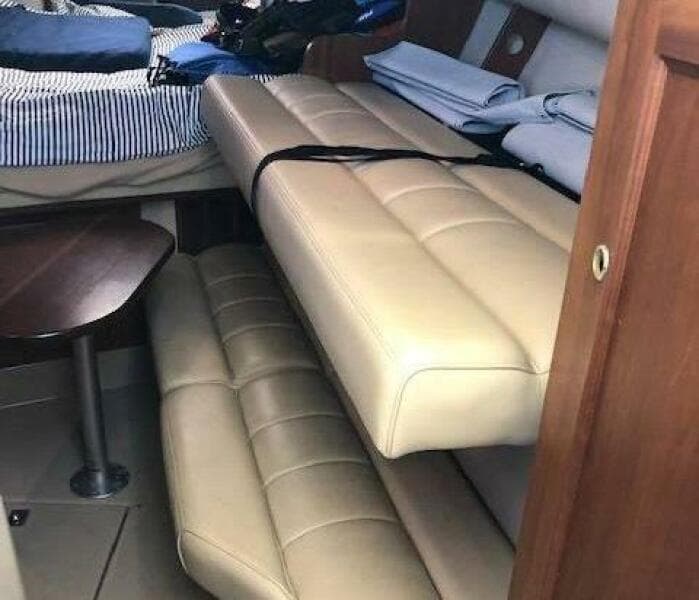 2001 Rampage 30 Express