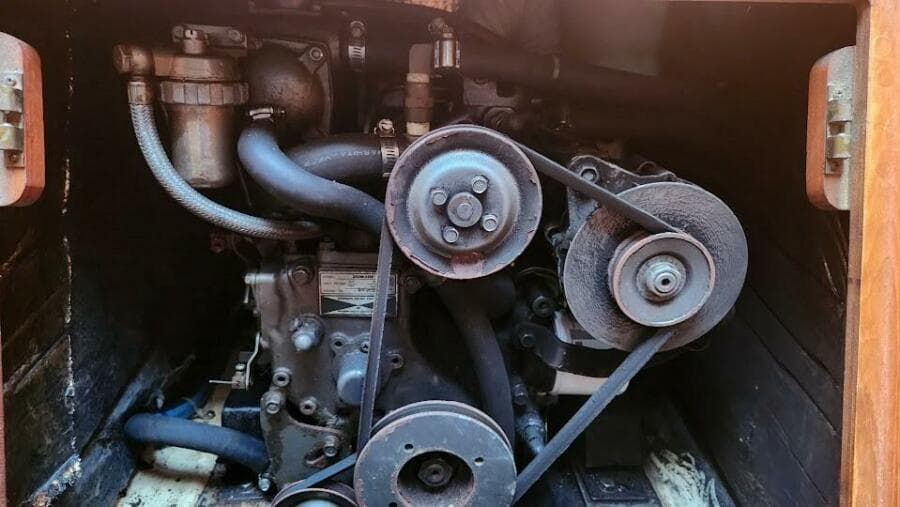 1986 Pearson Auxiliary Sloop