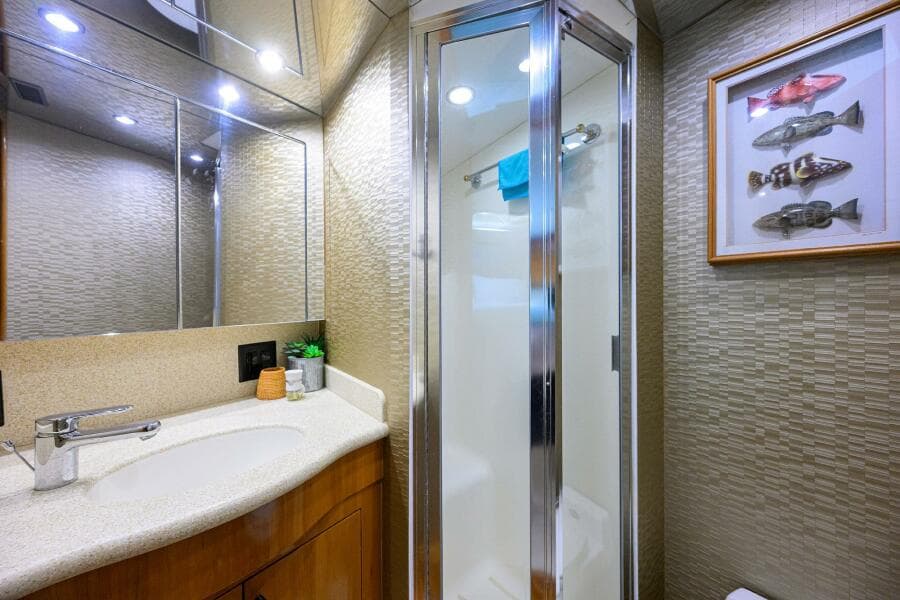 2001 Hatteras Convertible