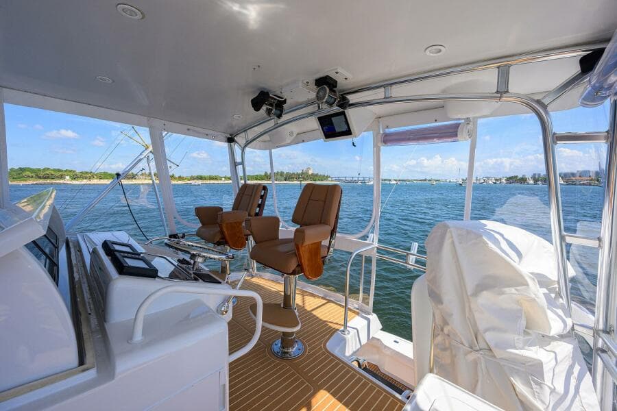 2001 Hatteras Convertible