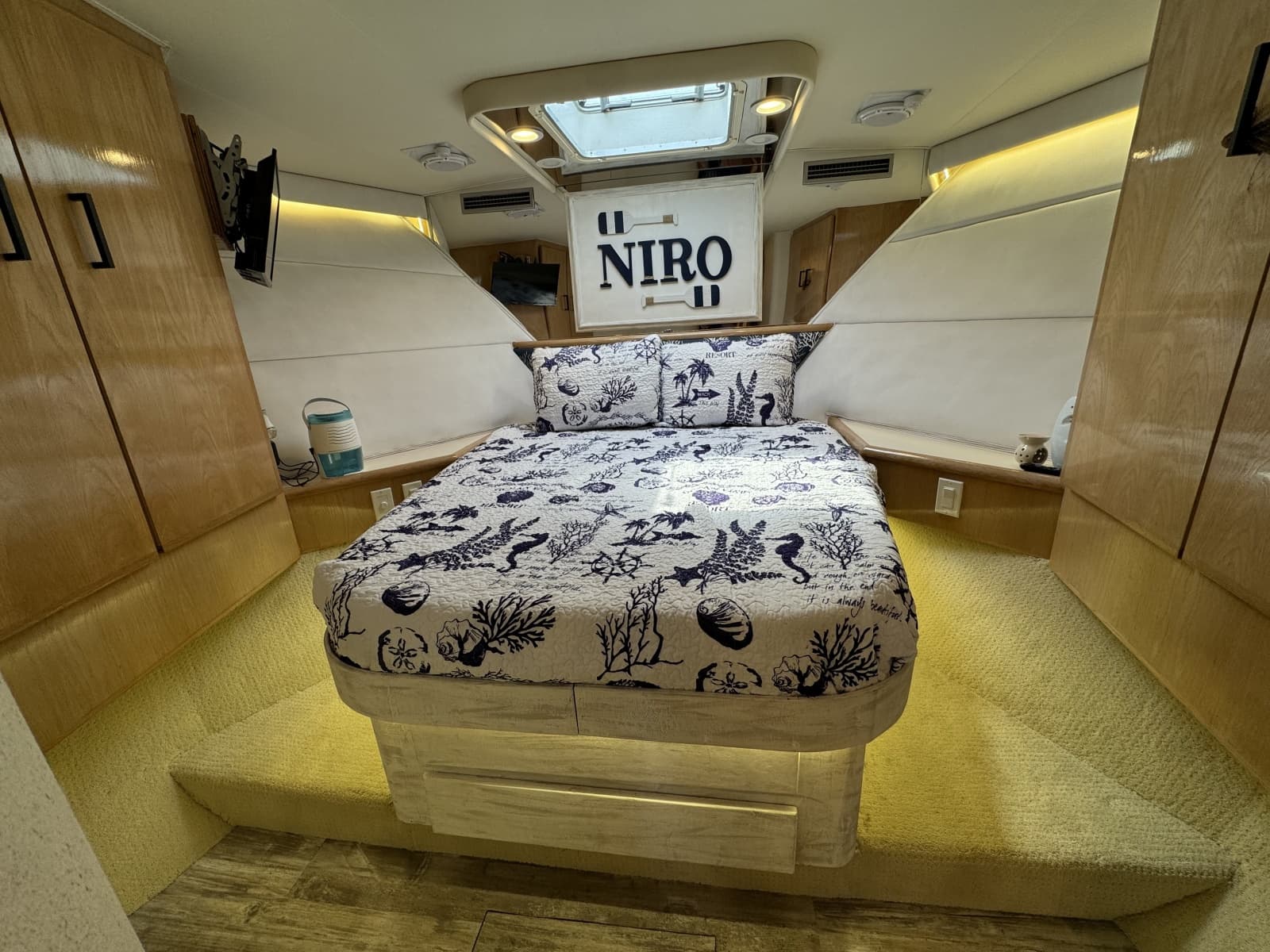 1994 Hatteras 54 Yacht - Photo 21