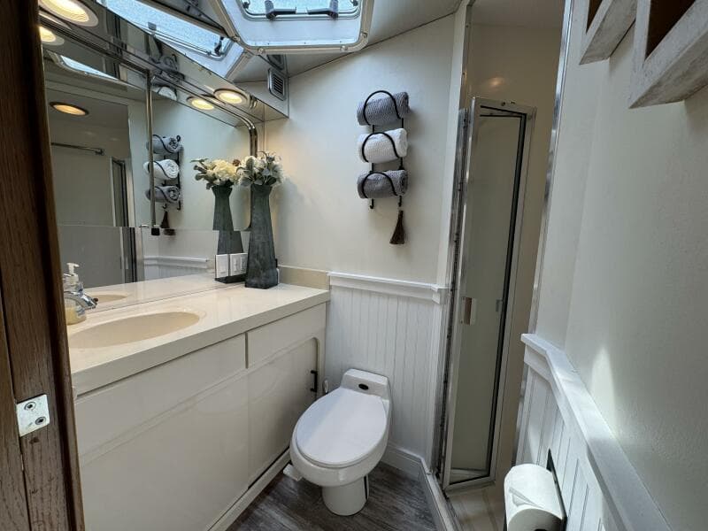 1994 Hatteras 54 Yacht