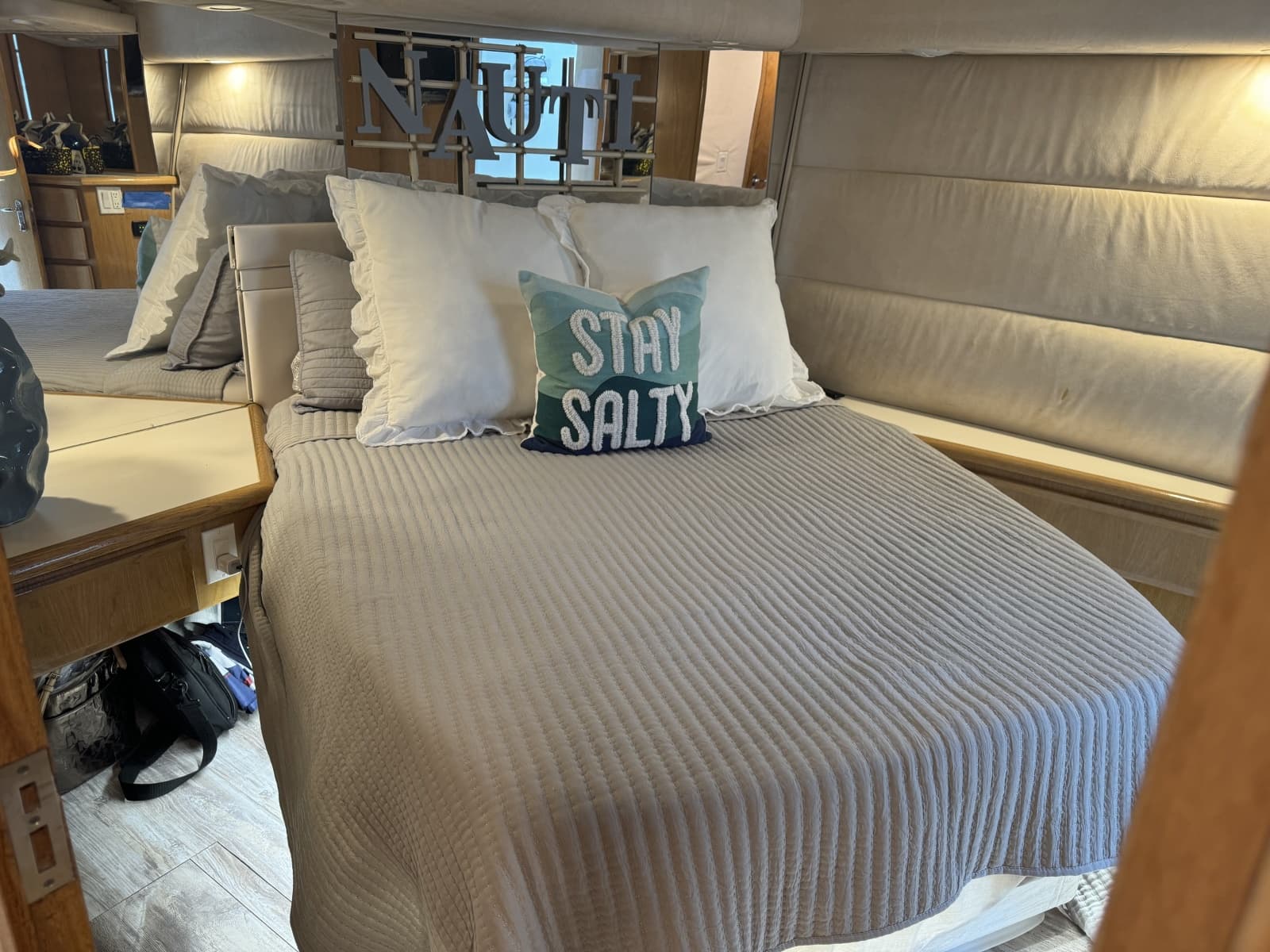 1994 Hatteras 54 Yacht - Photo 26