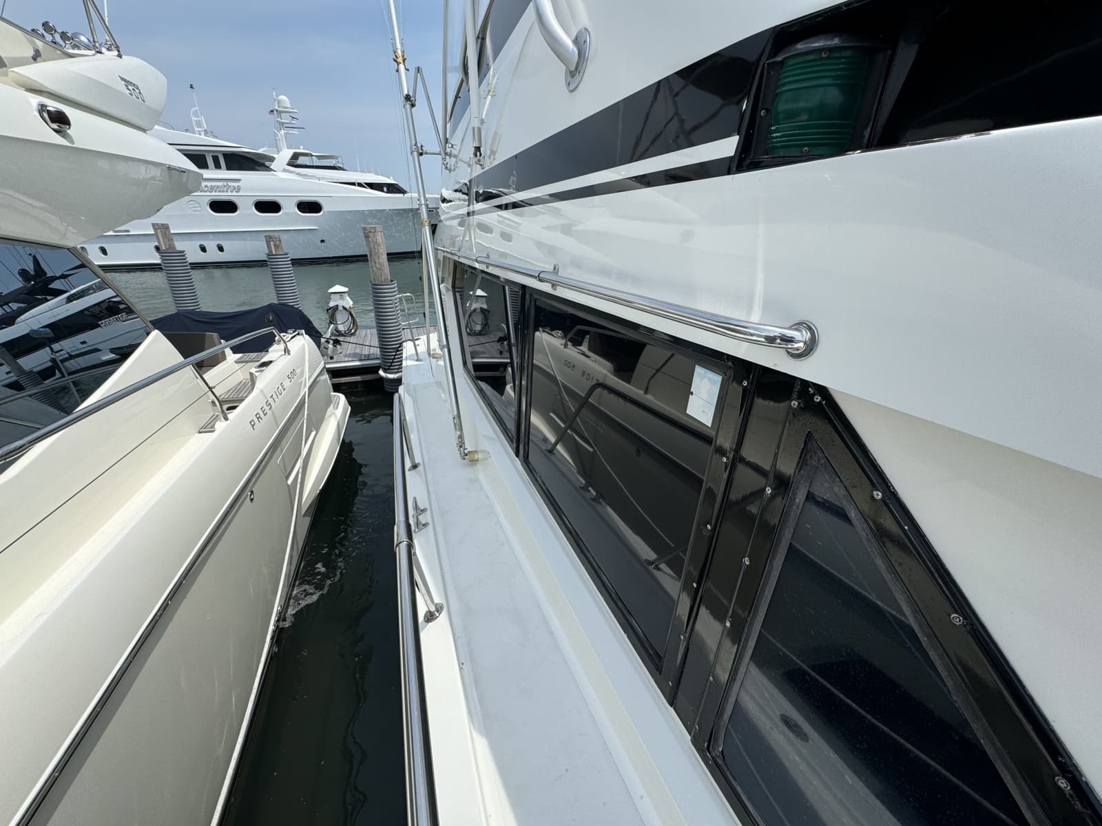 1994 Hatteras 54 Yacht - Photo 46