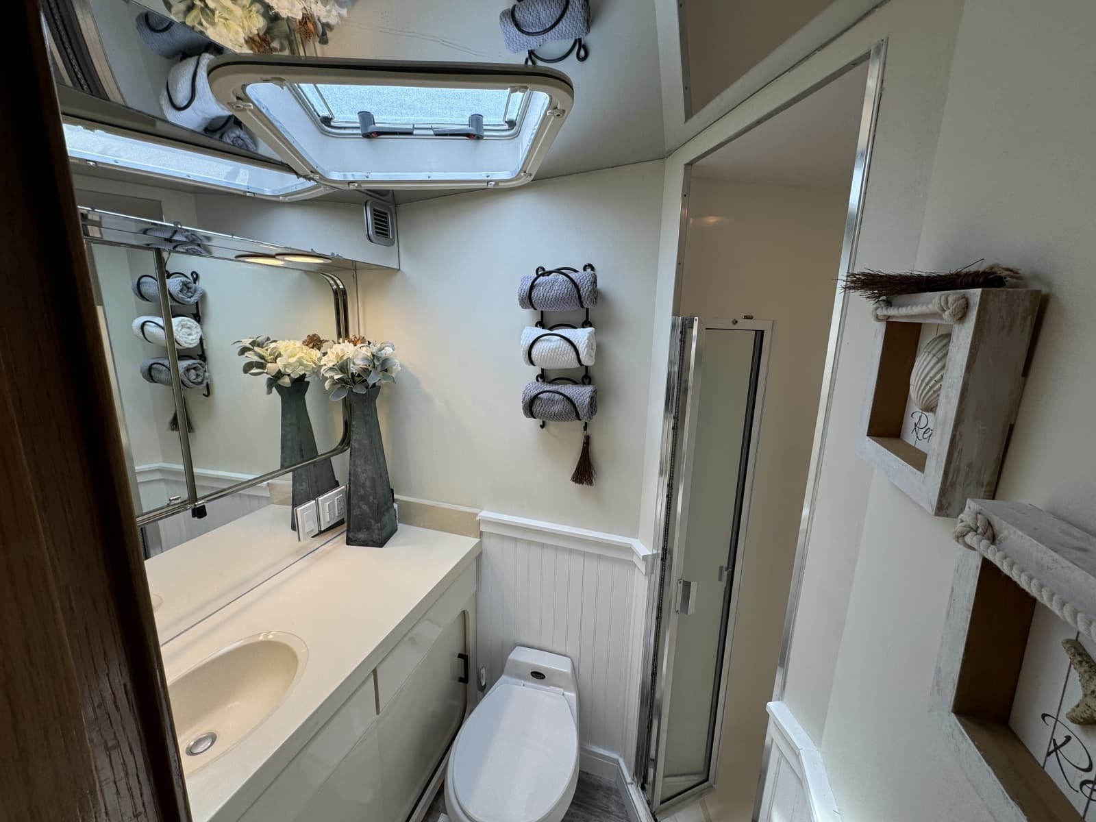 1994 Hatteras 54 Yacht - Photo 24