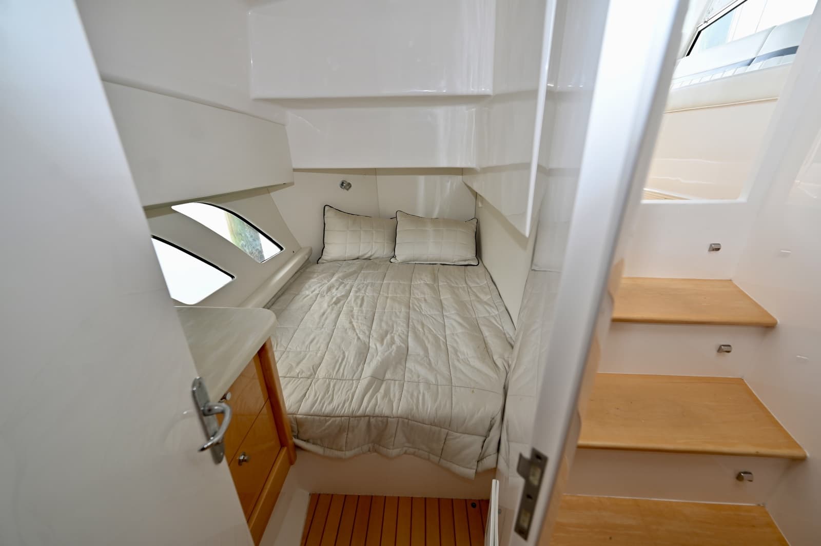 2019 Intrepid 475 Sport Yacht - Photo 21