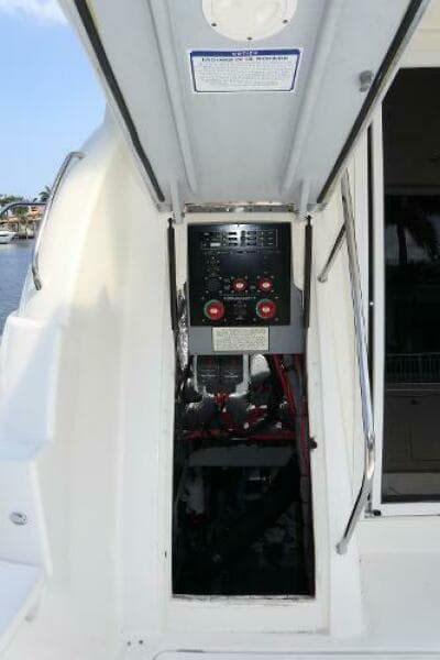 43 Meridian Sedan 411 - 