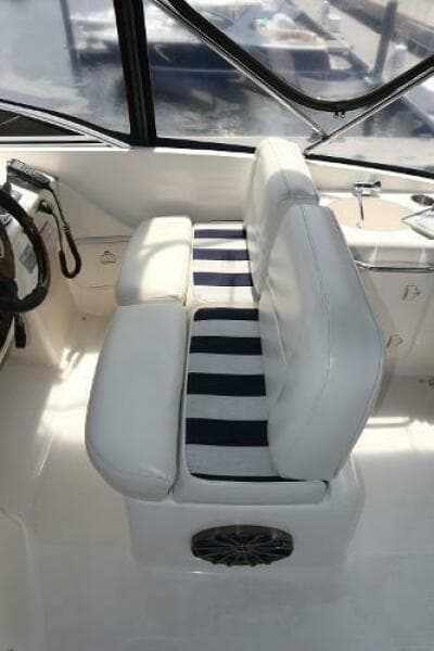 43 Meridian Sedan 411 - 