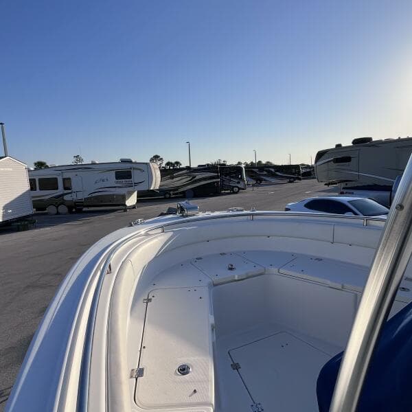 2013 Robalo R240 Center Console