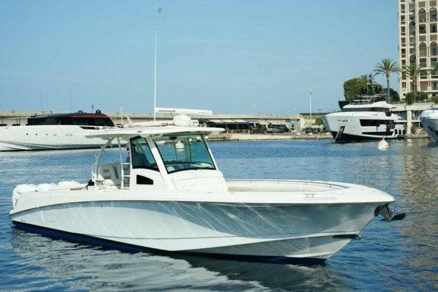 2012 Boston Whaler Whaler 370 Outrage