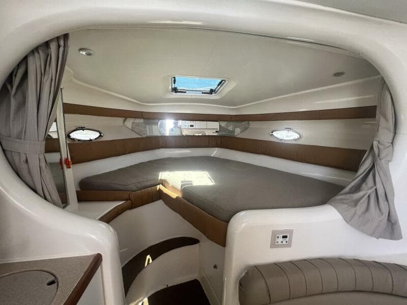 1996 Silverton 310 Express
