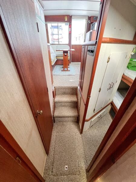 1987 Tollycraft 34 Sedan Sport