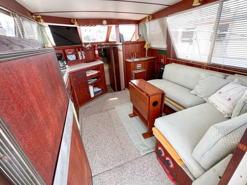 1987 Tollycraft 34 Sedan Sport