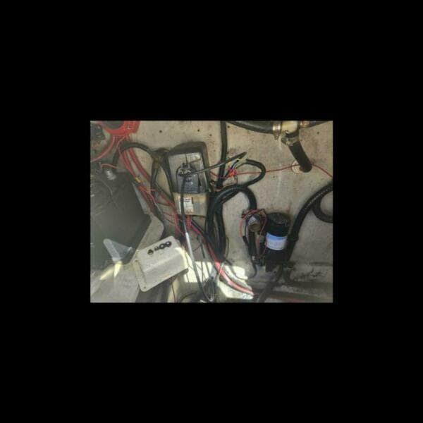 1995 Pursuit 2600 CC