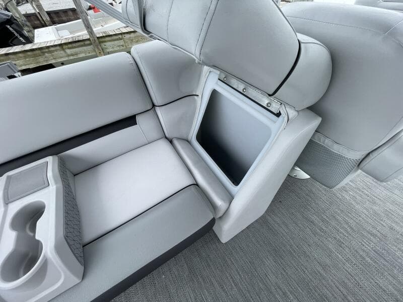 2024 Godfrey Sweetwater 2286 Split Bench