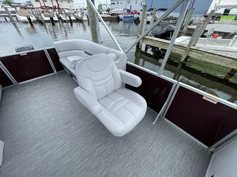 2024 Godfrey Sweetwater 2286 Split Bench