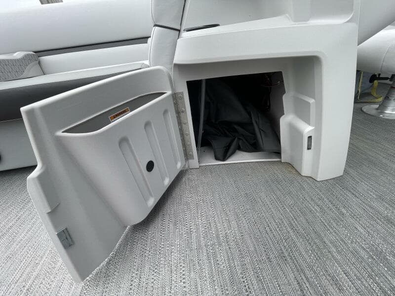 2024 Godfrey Sweetwater 2286 Split Bench