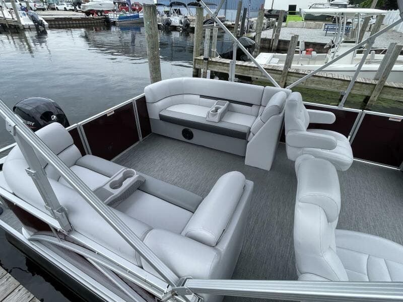 2024 Godfrey Sweetwater 2286 Split Bench