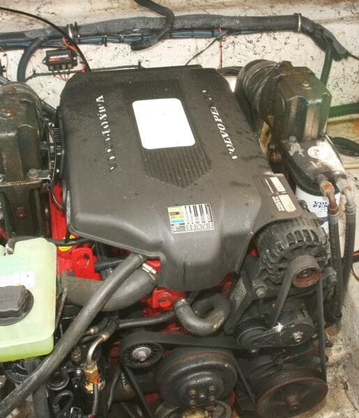 2006 Rinker 270 Fiesta Vee